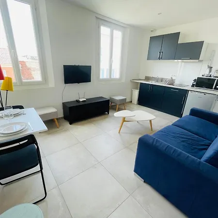 דירה Port De סנרי-סור-מר