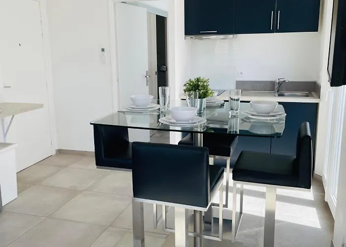 Port De סנרי-סור-מר