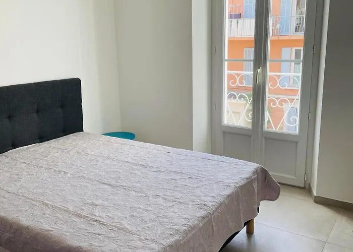 Port De * סנרי-סור-מר